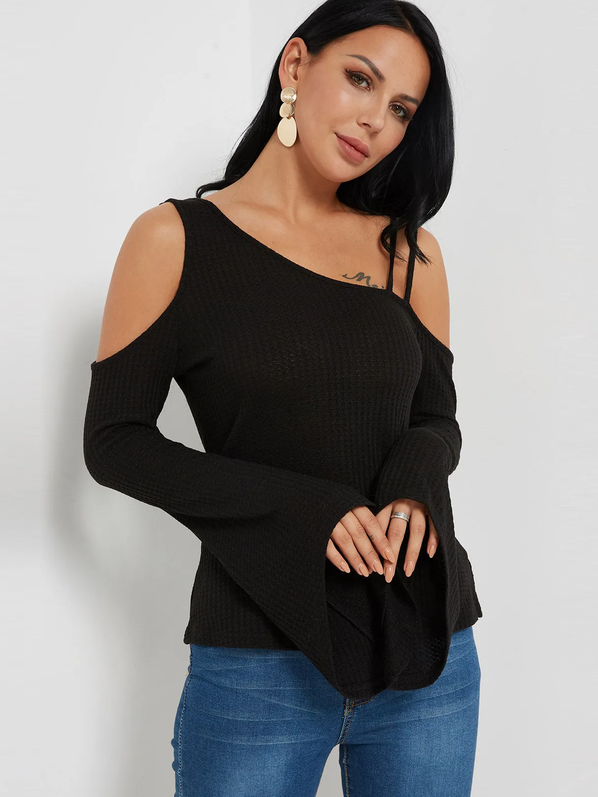 Custom Cold Shoulder Plain Long Sleeve Black Fashion Tee