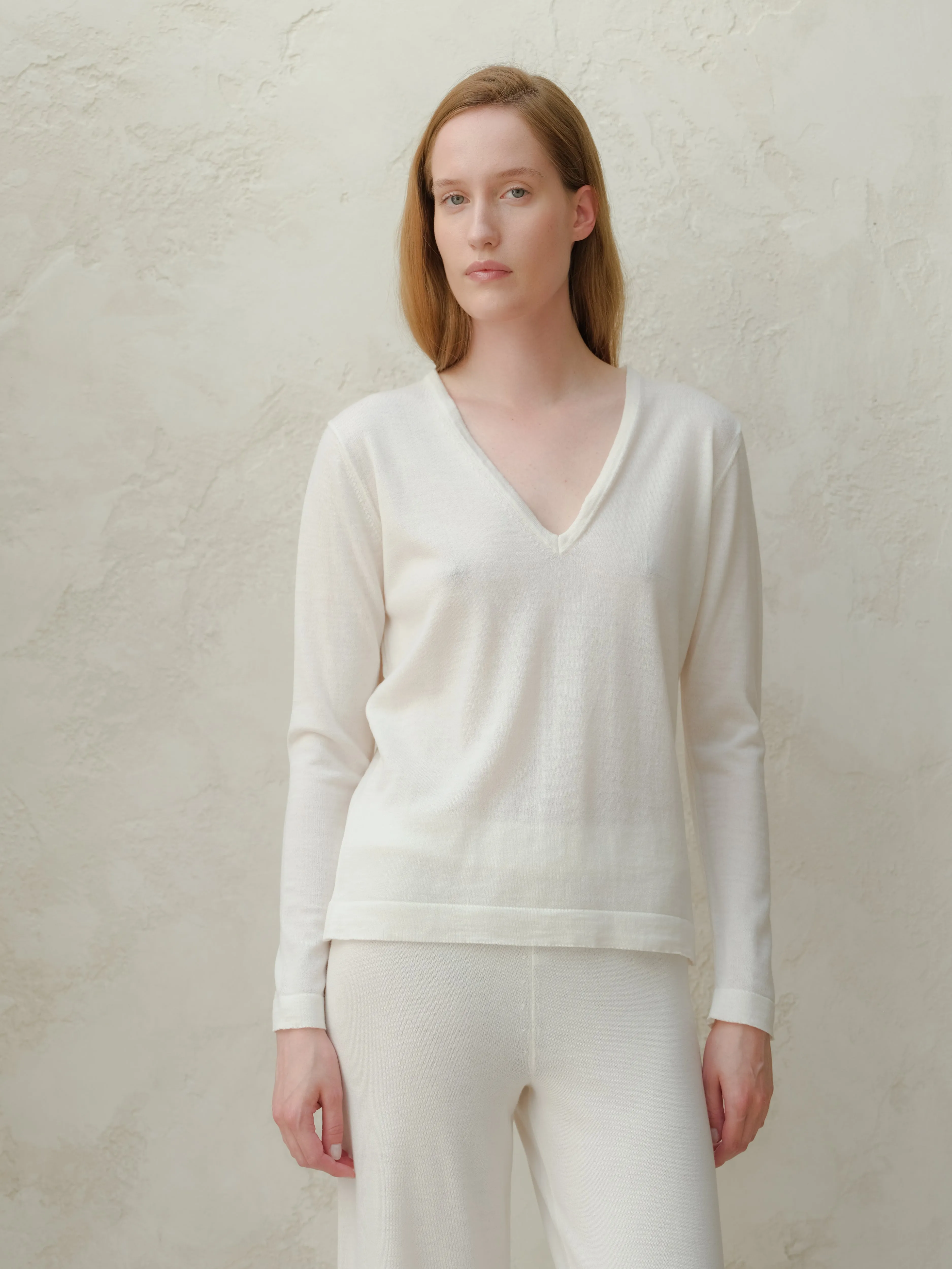 Extra Fine Merino Wool V Neck