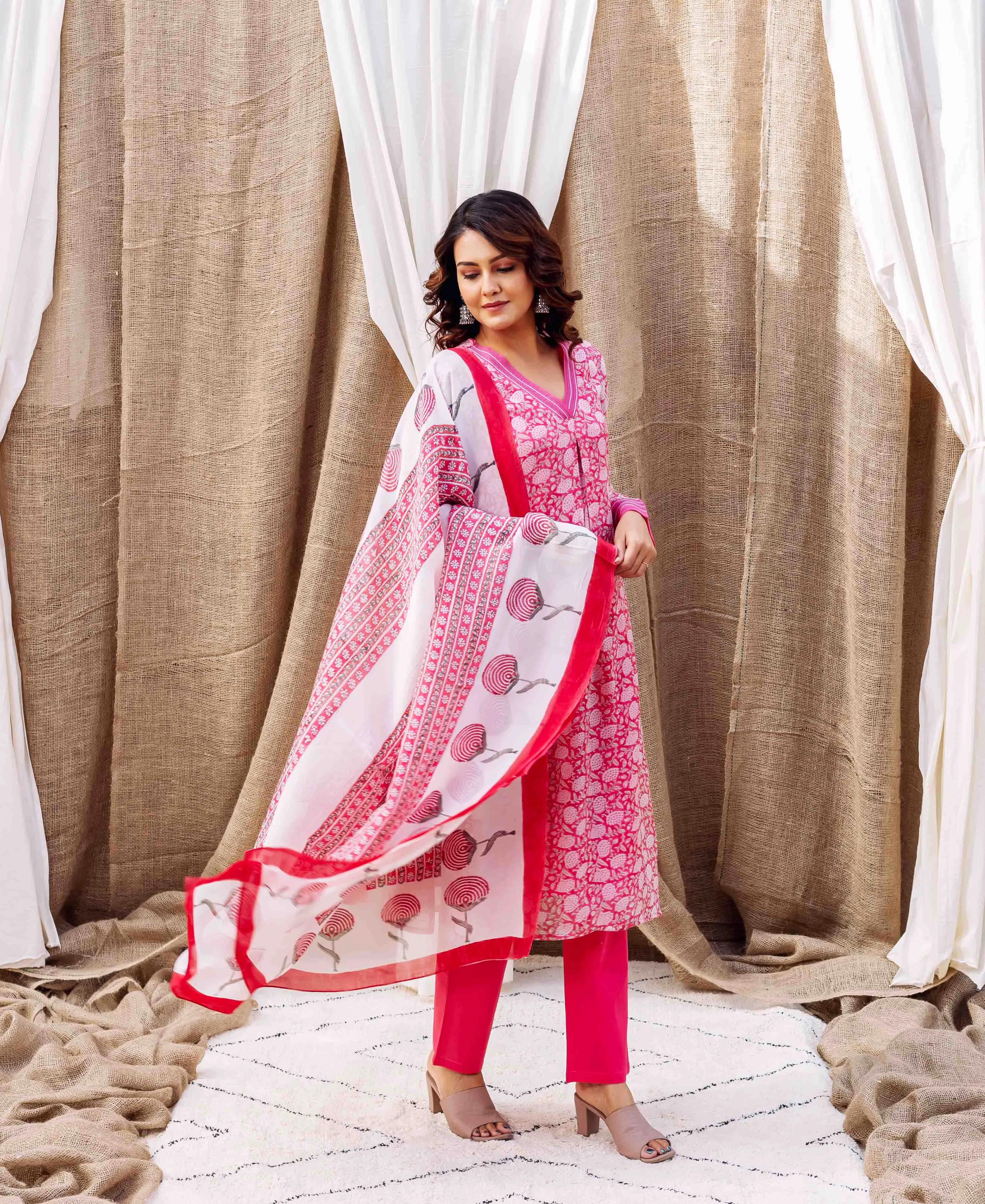 Naina's Pink Hand Printed Organza Kurta