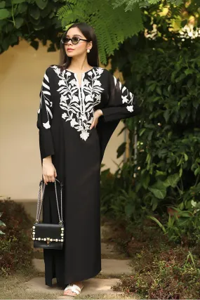 Pre Fall- Appliqued Kaftan