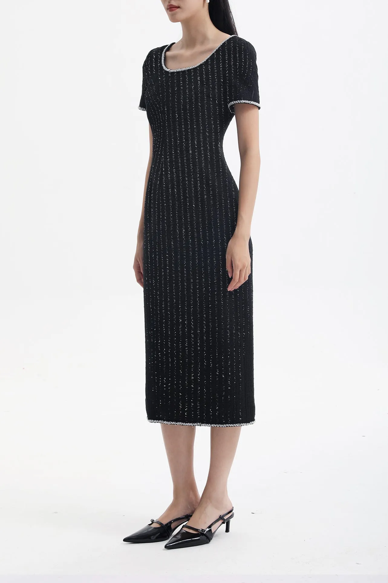 SQUARE NECKLINE DRESS IN BLACK