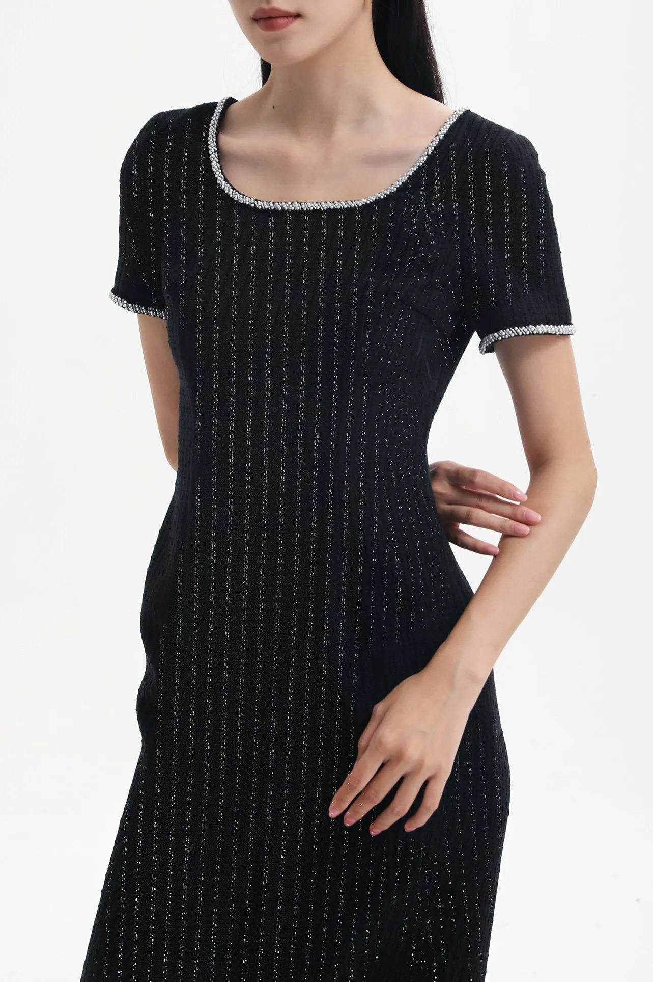 SQUARE NECKLINE DRESS IN BLACK