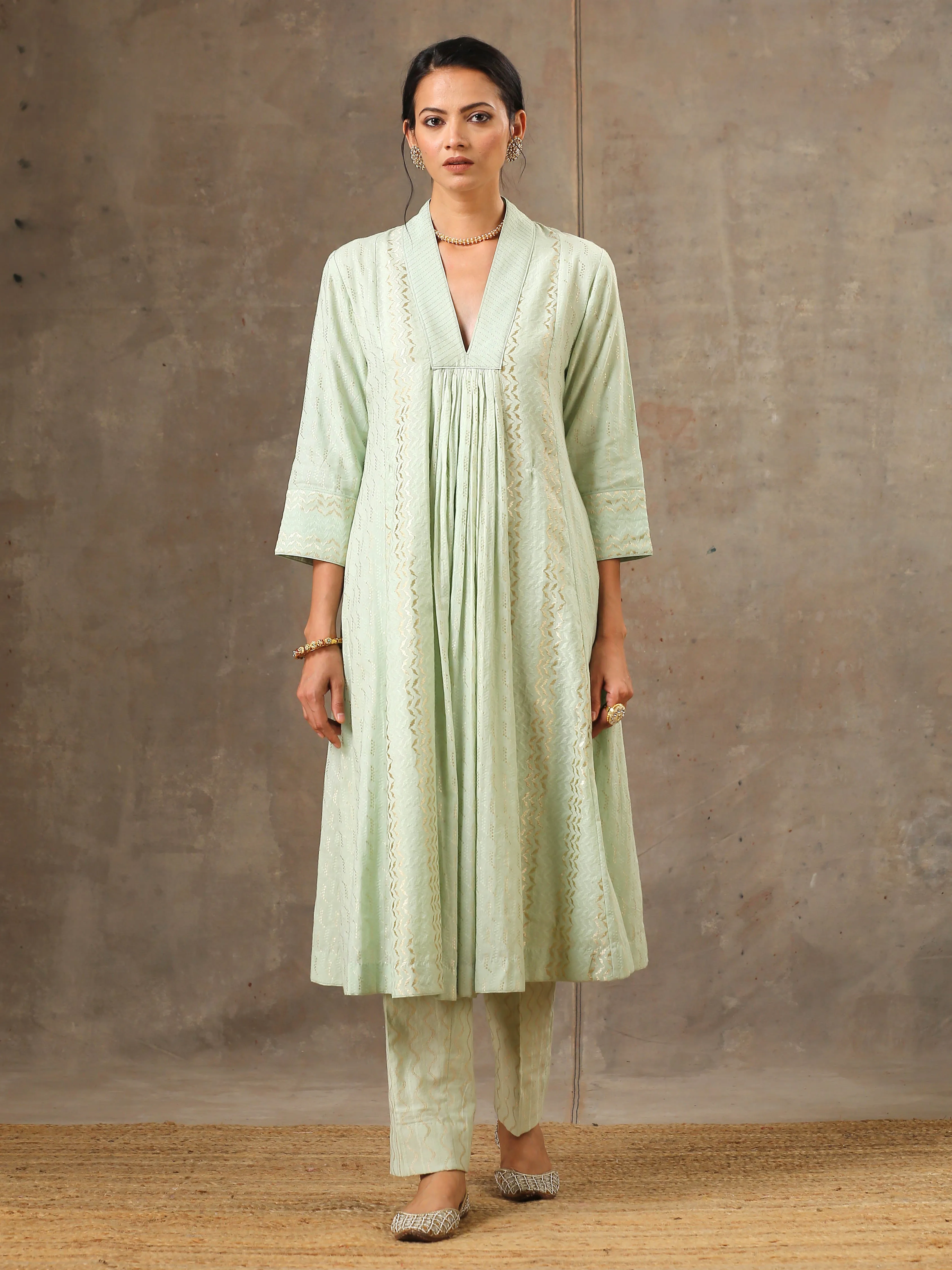 Woven Cotton Ensemble of 3 with Kota Dupatta - Pastel Green