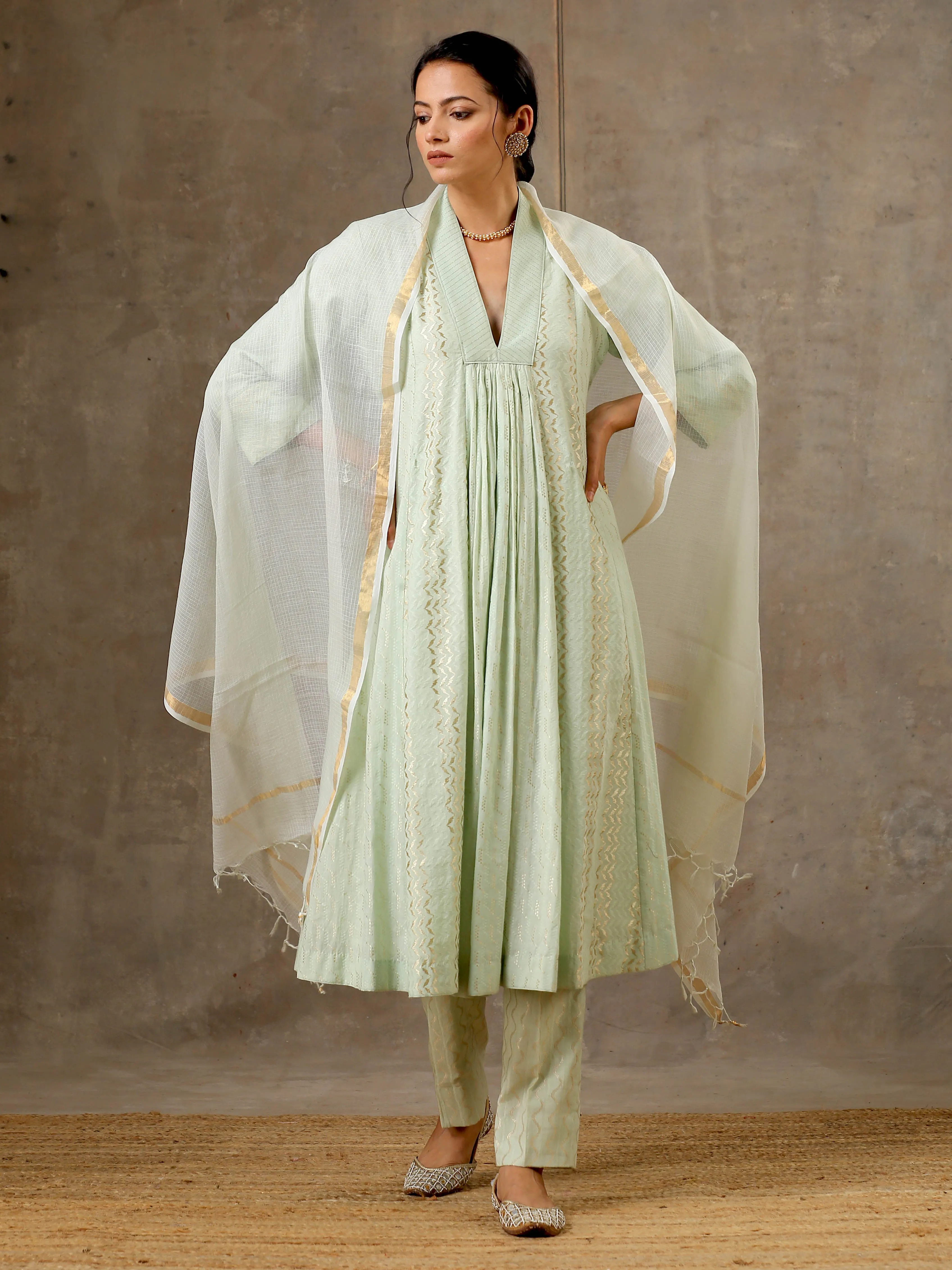 Woven Cotton Ensemble of 3 with Kota Dupatta - Pastel Green